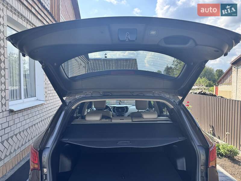 Позашляховик / Кросовер Hyundai Santa FE 2016 в Шепетівці