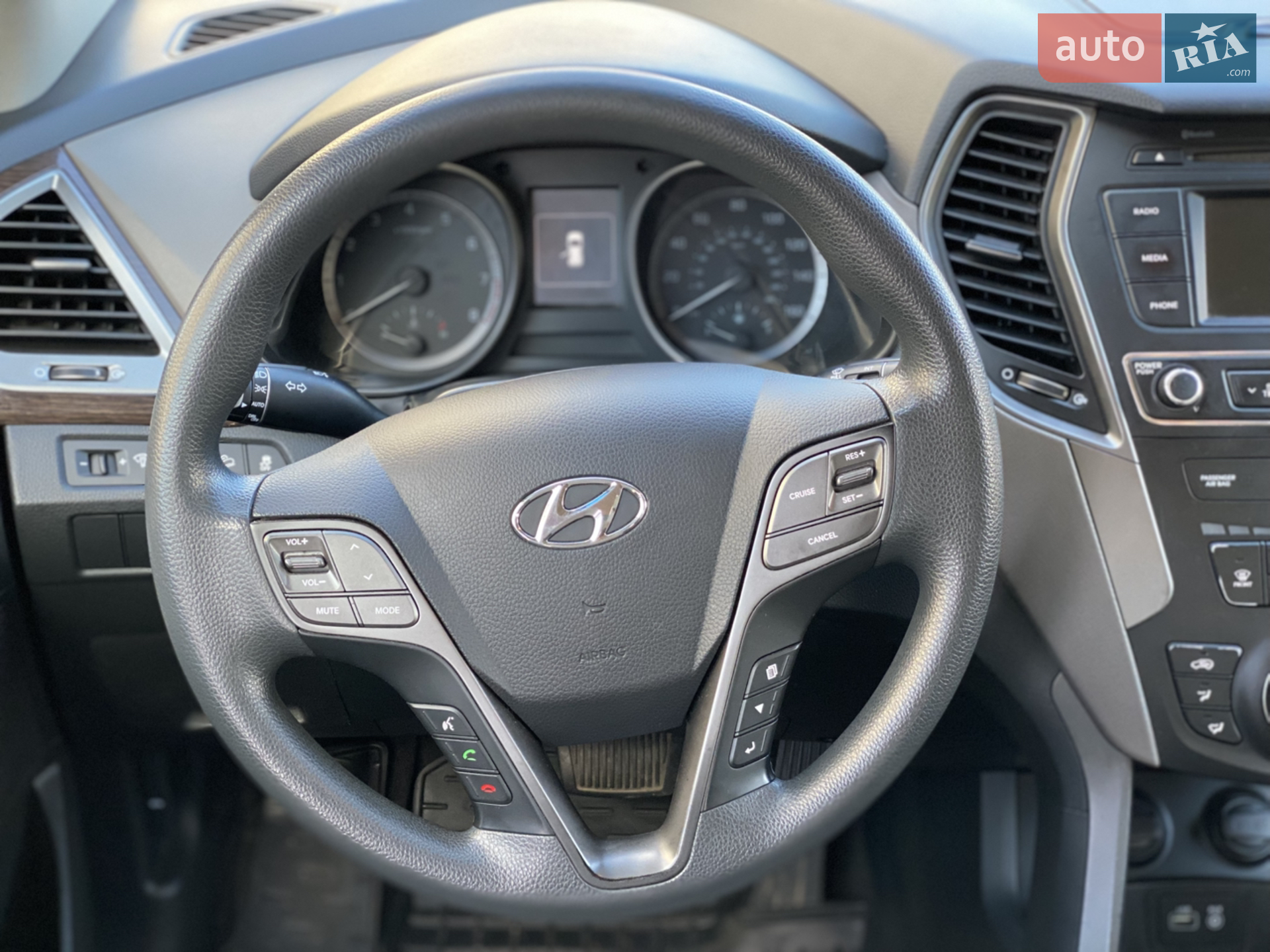 2018 Hyundai Santa Fe - мініатюра 16