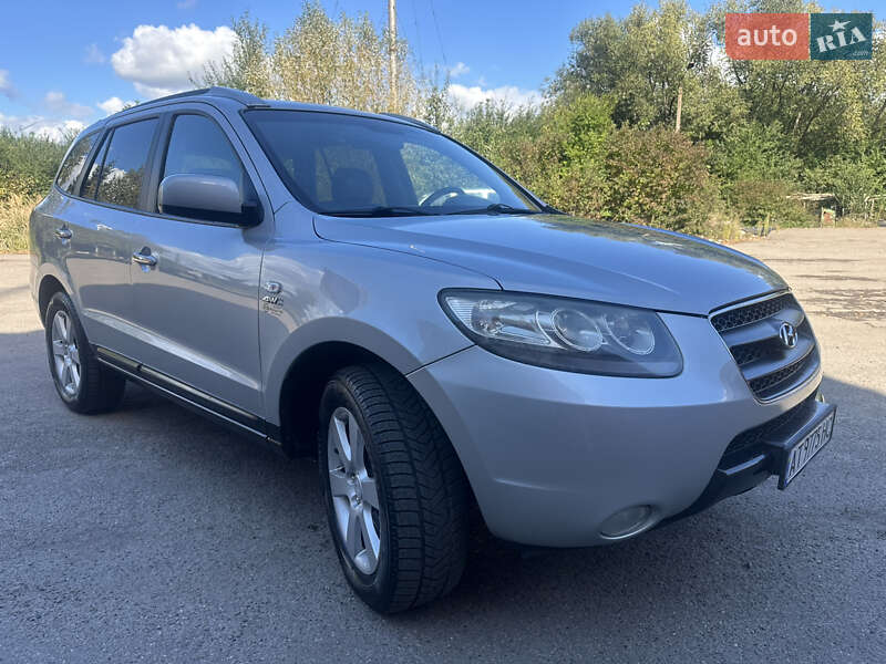 Внедорожник / Кроссовер Hyundai Santa FE 2007 в 