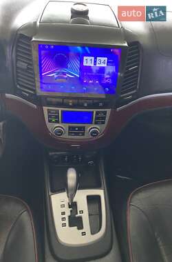 Внедорожник / Кроссовер Hyundai Santa FE 2009 в 