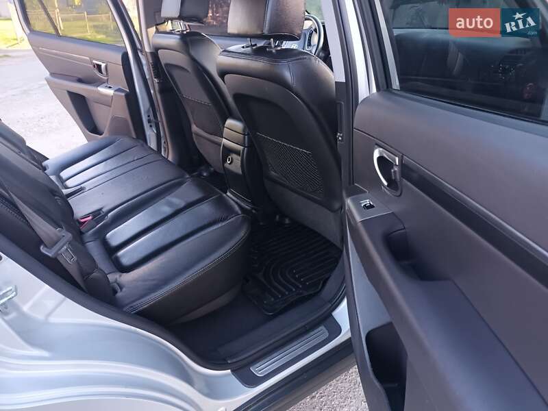 Позашляховик / Кросовер Hyundai Santa FE 2010 в Городенці