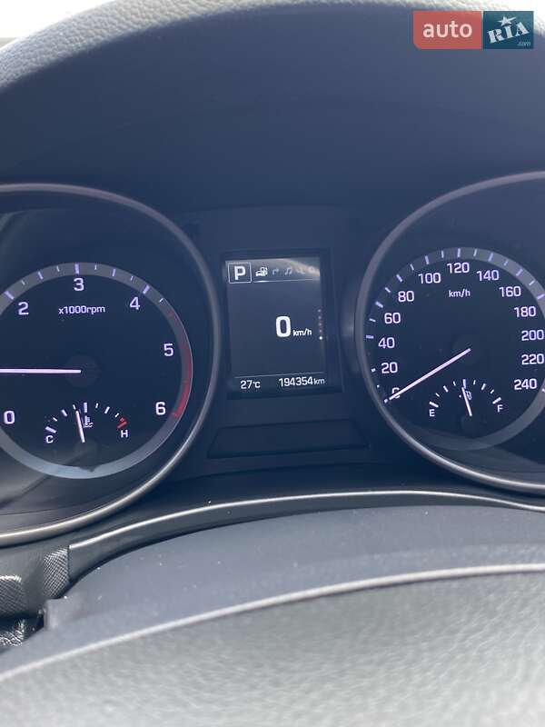 Позашляховик / Кросовер Hyundai Santa FE 2016 в Житомирі