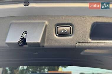 Внедорожник / Кроссовер Hyundai Santa FE 2020 в 