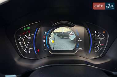 Внедорожник / Кроссовер Hyundai Santa FE 2020 в 