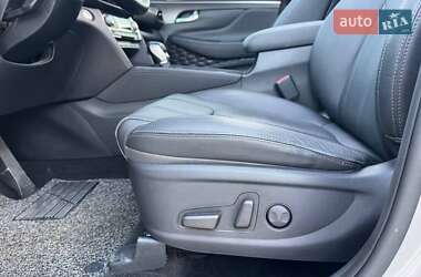 Внедорожник / Кроссовер Hyundai Santa FE 2020 в 