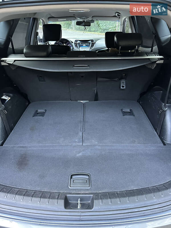 Внедорожник / Кроссовер Hyundai Santa FE 2014 в Ужгороде
