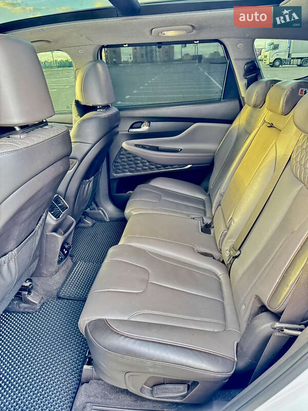 Внедорожник / Кроссовер Hyundai Santa FE 2018 в Одессе