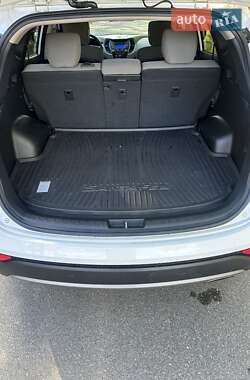 Внедорожник / Кроссовер Hyundai Santa FE 2015 в 