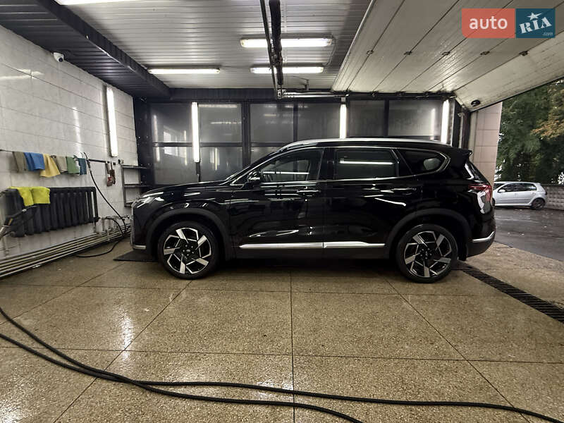 Позашляховик / Кросовер Hyundai Santa FE 2021 в Дніпрі