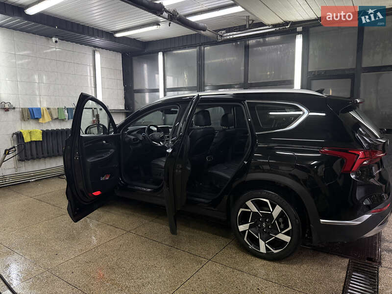 Позашляховик / Кросовер Hyundai Santa FE 2021 в Дніпрі