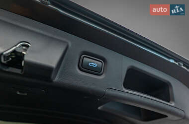 Внедорожник / Кроссовер Hyundai Santa FE 2021 в 