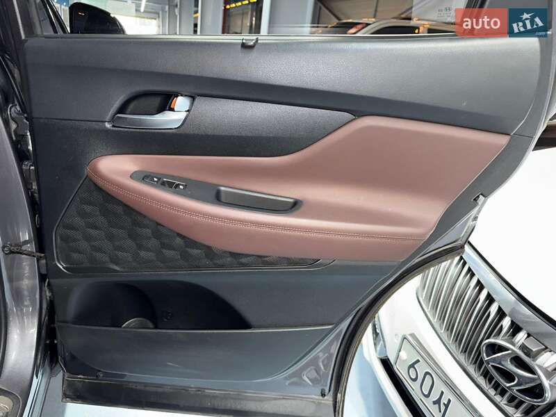 Позашляховик / Кросовер Hyundai Santa FE 2018 в Києві