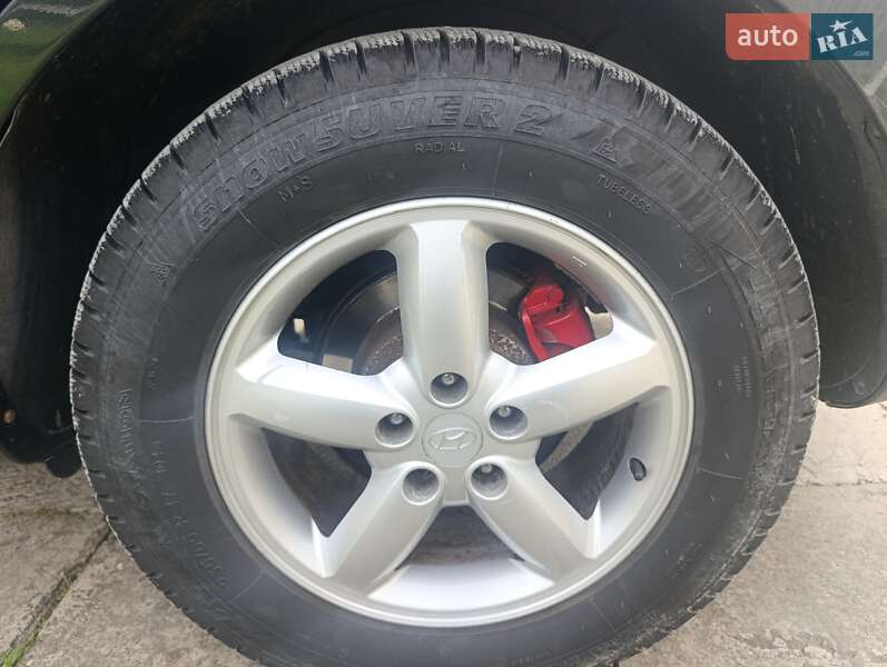 Позашляховик / Кросовер Hyundai Santa FE 2006 в Новоселиці