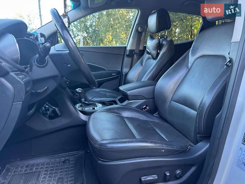 Позашляховик / Кросовер Hyundai Santa FE 2016 в Краснокутську