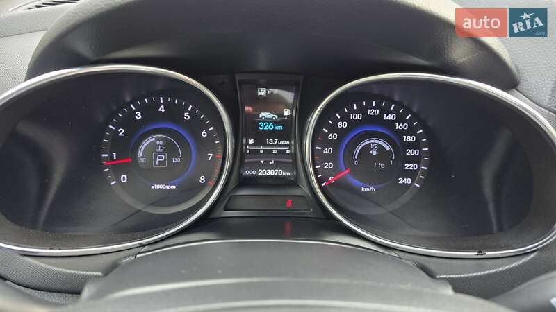 Позашляховик / Кросовер Hyundai Santa FE 2013 в Києві