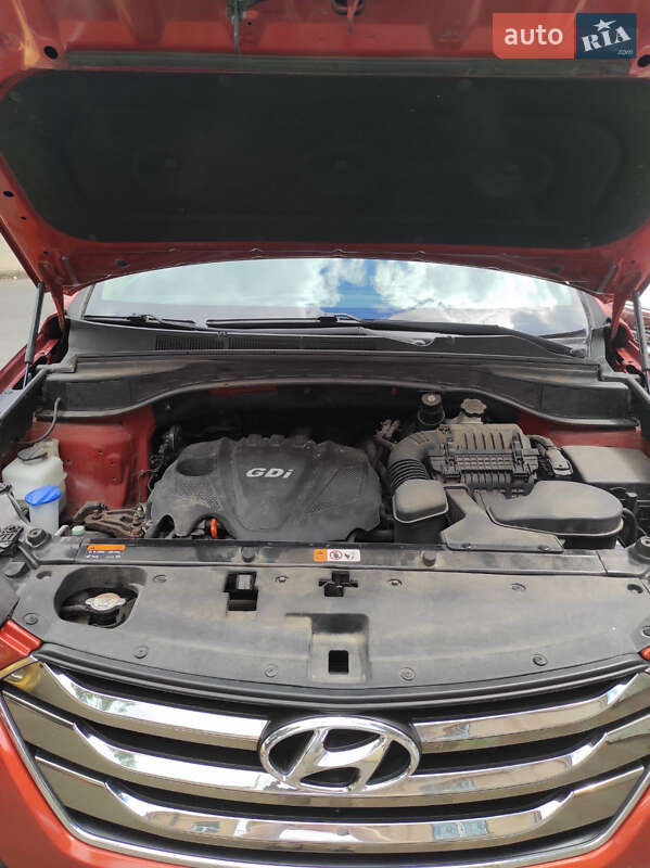 Позашляховик / Кросовер Hyundai Santa FE 2012 в Подільську