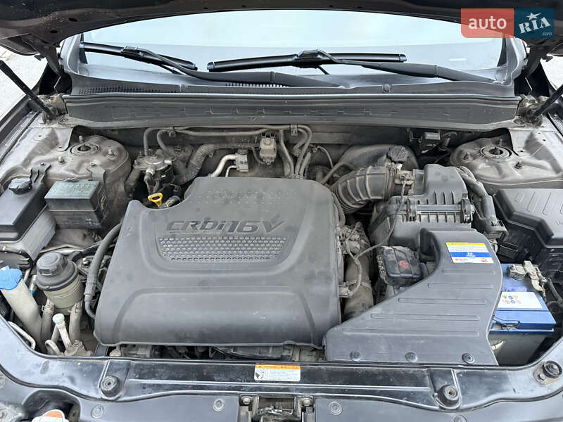 Позашляховик / Кросовер Hyundai Santa FE 2011 в Краснограді