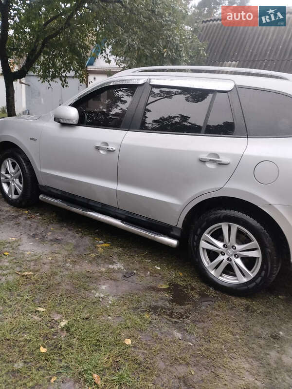 Внедорожник / Кроссовер Hyundai Santa FE 2010 в Житомире