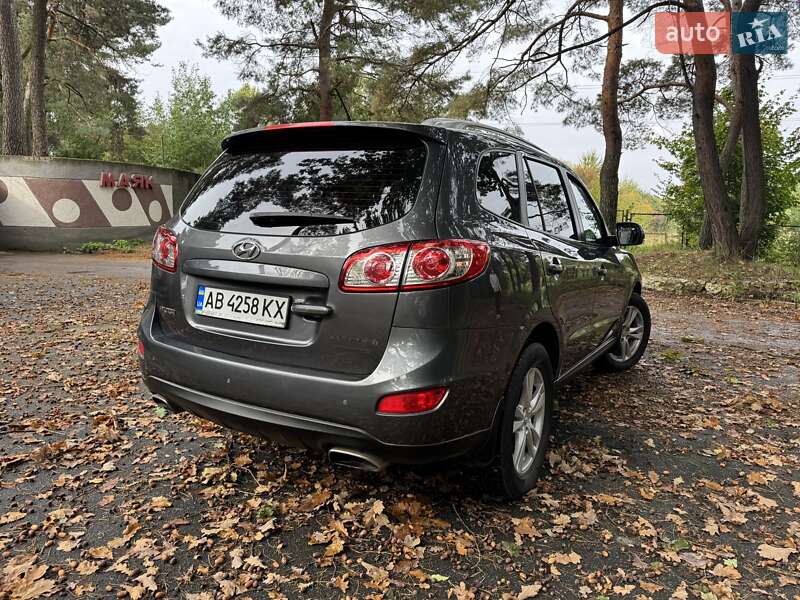 Позашляховик / Кросовер Hyundai Santa FE 2011 в Вінниці
