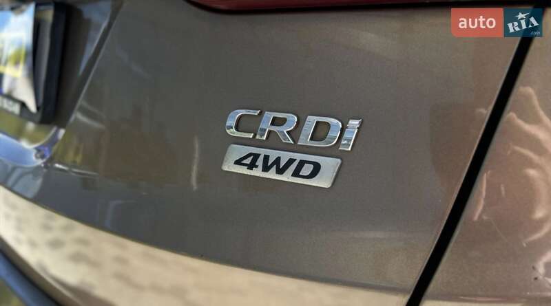 Позашляховик / Кросовер Hyundai Santa FE 2013 в Ужгороді