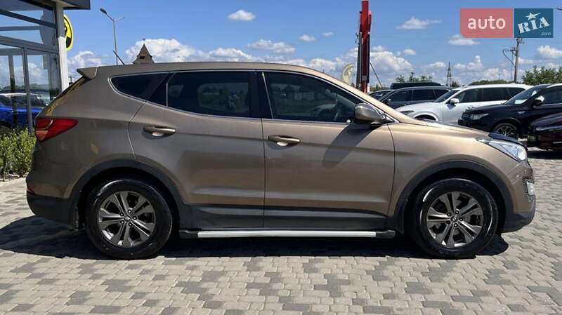 Позашляховик / Кросовер Hyundai Santa FE 2013 в Ужгороді