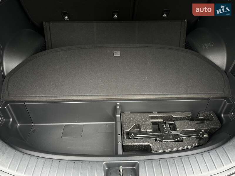 Позашляховик / Кросовер Hyundai Santa FE 2021 в Києві