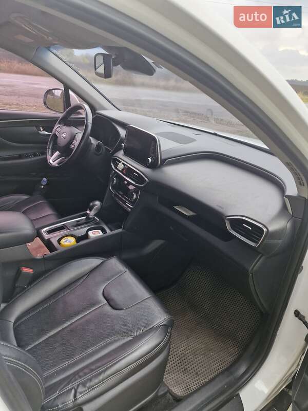 Внедорожник / Кроссовер Hyundai Santa FE 2018 в Смеле