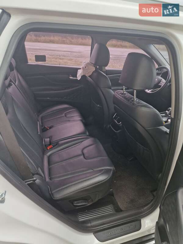 Внедорожник / Кроссовер Hyundai Santa FE 2018 в Смеле