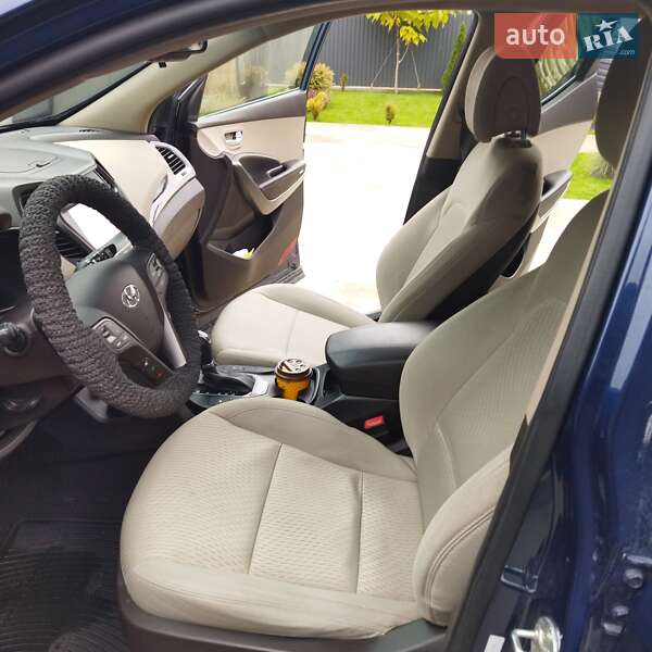 Позашляховик / Кросовер Hyundai Santa FE 2017 в Києві