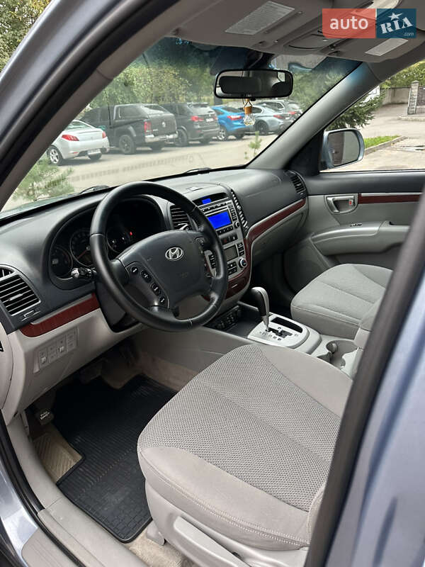 Внедорожник / Кроссовер Hyundai Santa FE 2009 в Ровно
