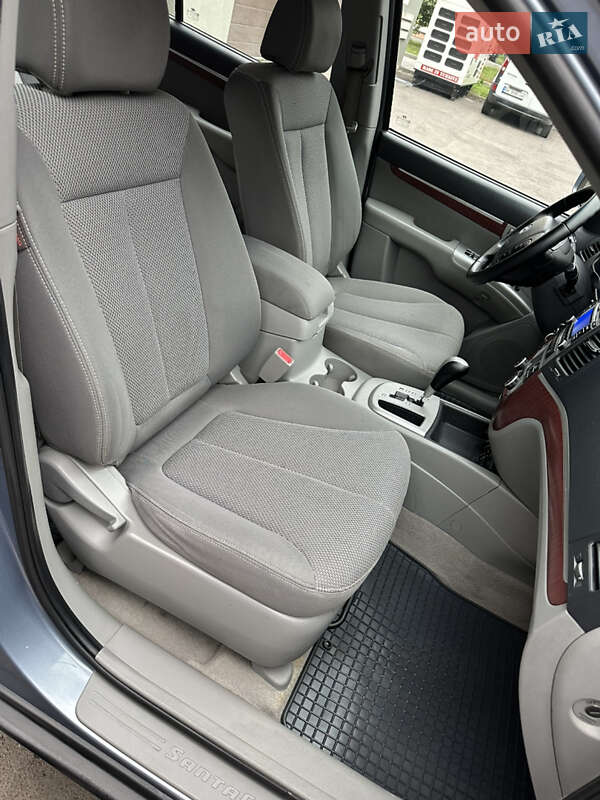 Внедорожник / Кроссовер Hyundai Santa FE 2009 в Ровно