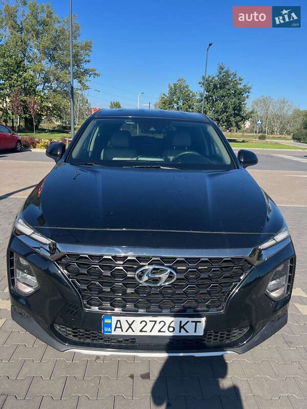 Позашляховик / Кросовер Hyundai Santa FE 2018 в Харкові
