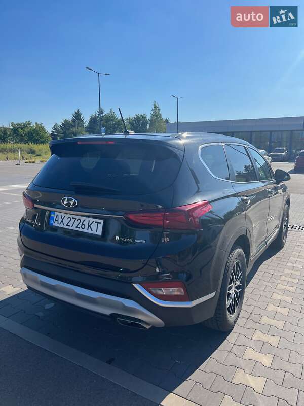 Позашляховик / Кросовер Hyundai Santa FE 2018 в Харкові