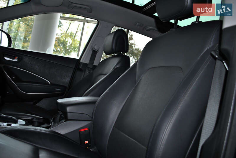 Позашляховик / Кросовер Hyundai Santa FE 2016 в Рівному фото 24 Позашляховик / Кросовер Hyundai Santa FE 2016 в Рівному