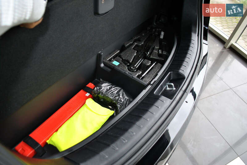 Позашляховик / Кросовер Hyundai Santa FE 2016 в Рівному фото 41 Позашляховик / Кросовер Hyundai Santa FE 2016 в Рівному