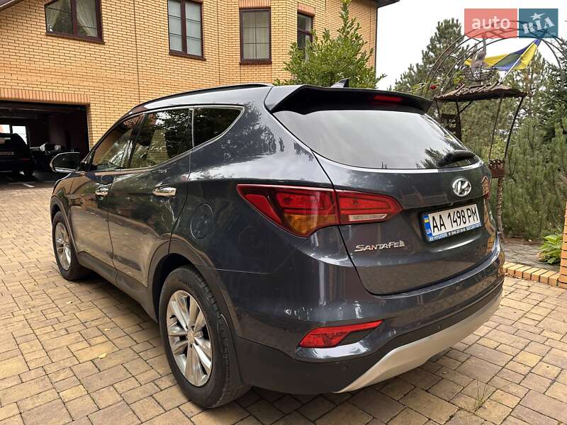 Позашляховик / Кросовер Hyundai Santa FE 2017 в Києві фото 3 Позашляховик / Кросовер Hyundai Santa FE 2017 в Києві