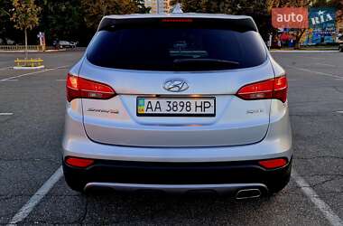 Позашляховик / Кросовер Hyundai Santa FE 2015 в 