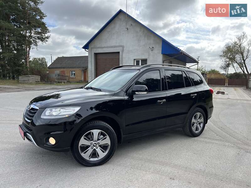 Внедорожник / Кроссовер Hyundai Santa FE 2012 в Радивилове
