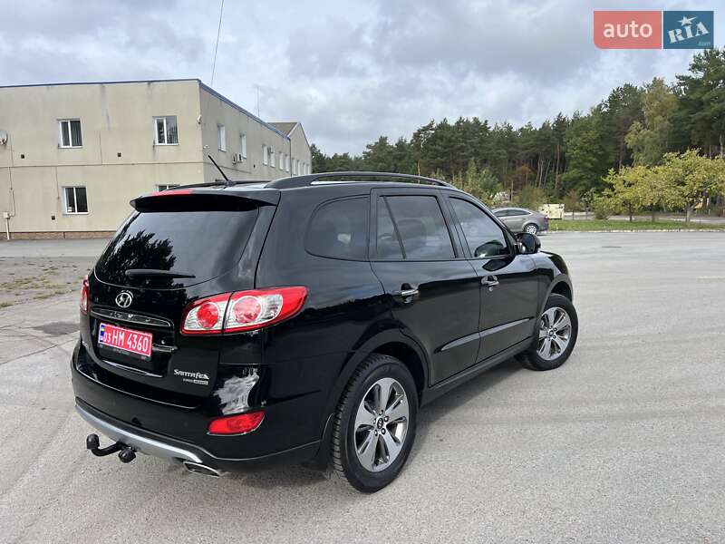 Внедорожник / Кроссовер Hyundai Santa FE 2012 в Радивилове