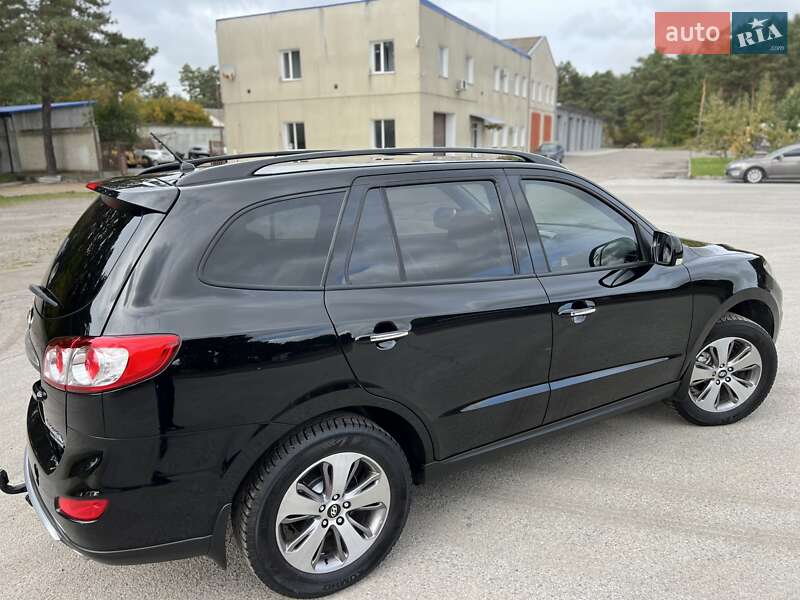 Внедорожник / Кроссовер Hyundai Santa FE 2012 в Радивилове