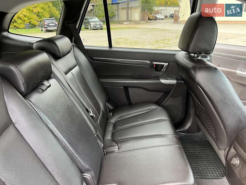 Внедорожник / Кроссовер Hyundai Santa FE 2012 в Радивилове