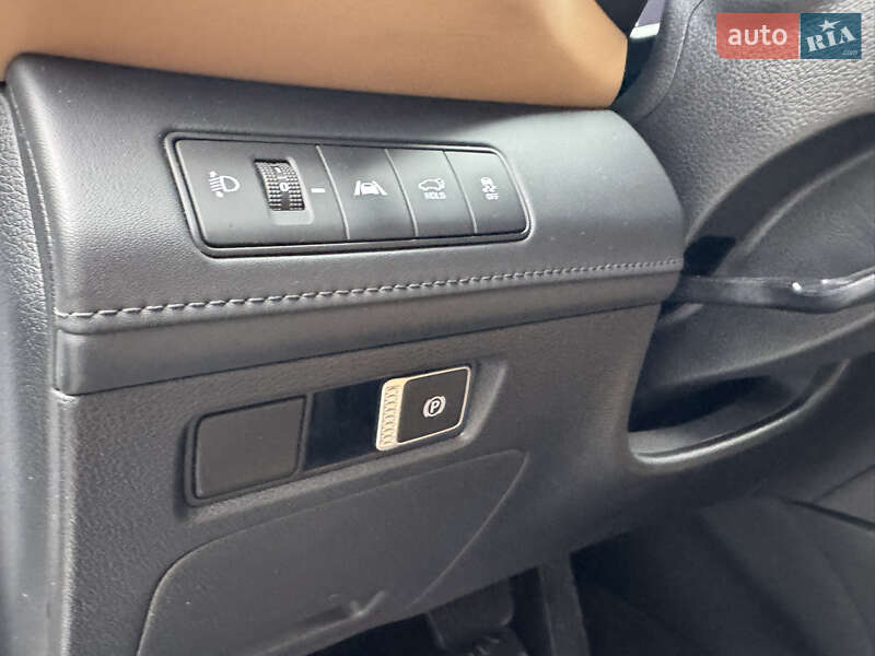 Позашляховик / Кросовер Hyundai Santa FE 2020 в Києві