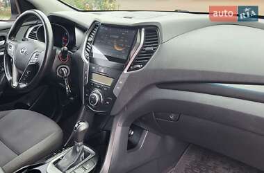 Внедорожник / Кроссовер Hyundai Santa FE 2014 в 