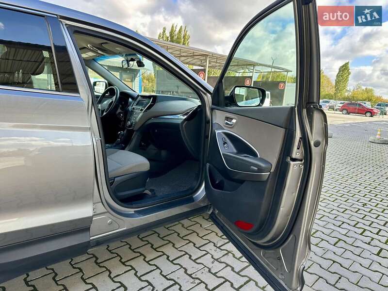 Внедорожник / Кроссовер Hyundai Santa FE 2018 в Каменец-Подольском