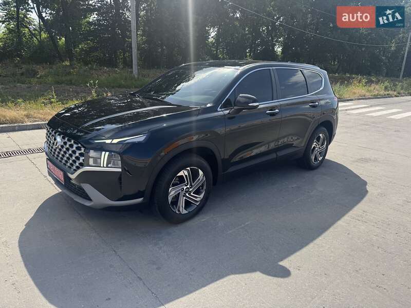 Внедорожник / Кроссовер Hyundai Santa FE 2021 в 