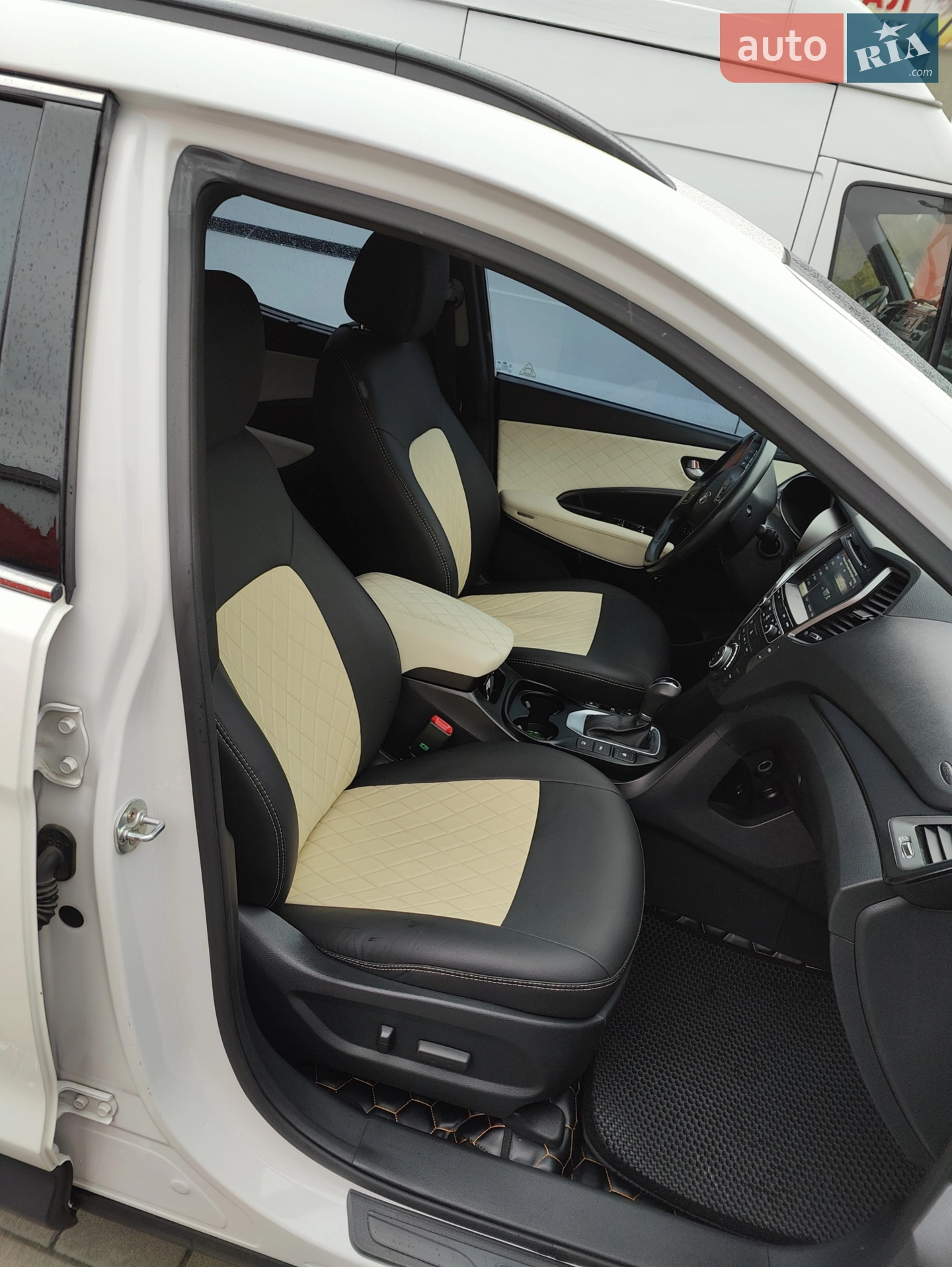 2015 Hyundai Santa Fe - мініатюра 15