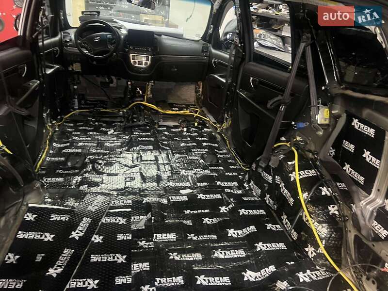 Позашляховик / Кросовер Hyundai Santa FE 2010 в Івано-Франківську