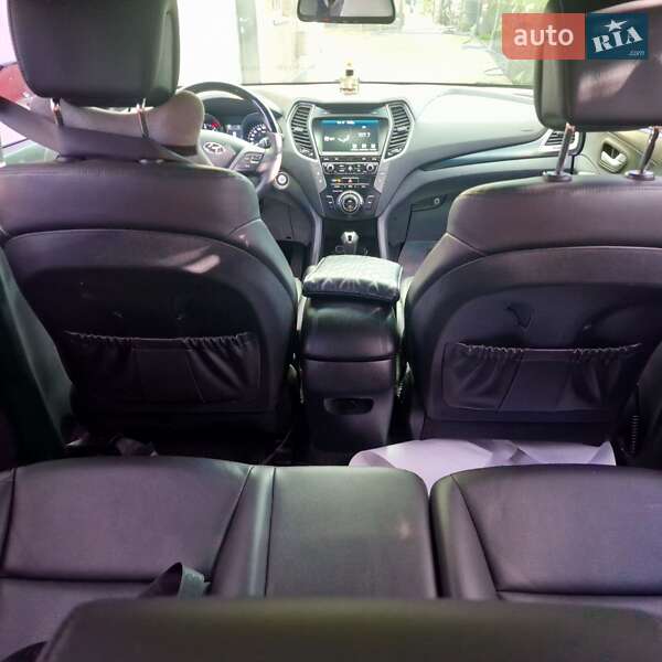 Внедорожник / Кроссовер Hyundai Santa FE 2016 в Подольске