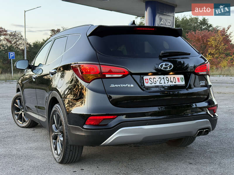 Внедорожник / Кроссовер Hyundai Santa FE 2015 в Радивилове