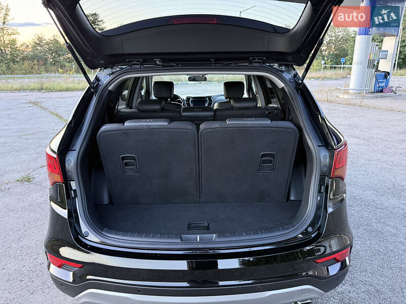 Внедорожник / Кроссовер Hyundai Santa FE 2015 в Радивилове